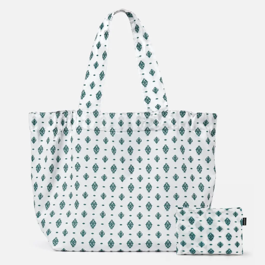 ITT052 – Custom Printed Recycled PET Tote Bags Bulk – Foldable, Lightweight, Gift-Ready  Wholesale B2B