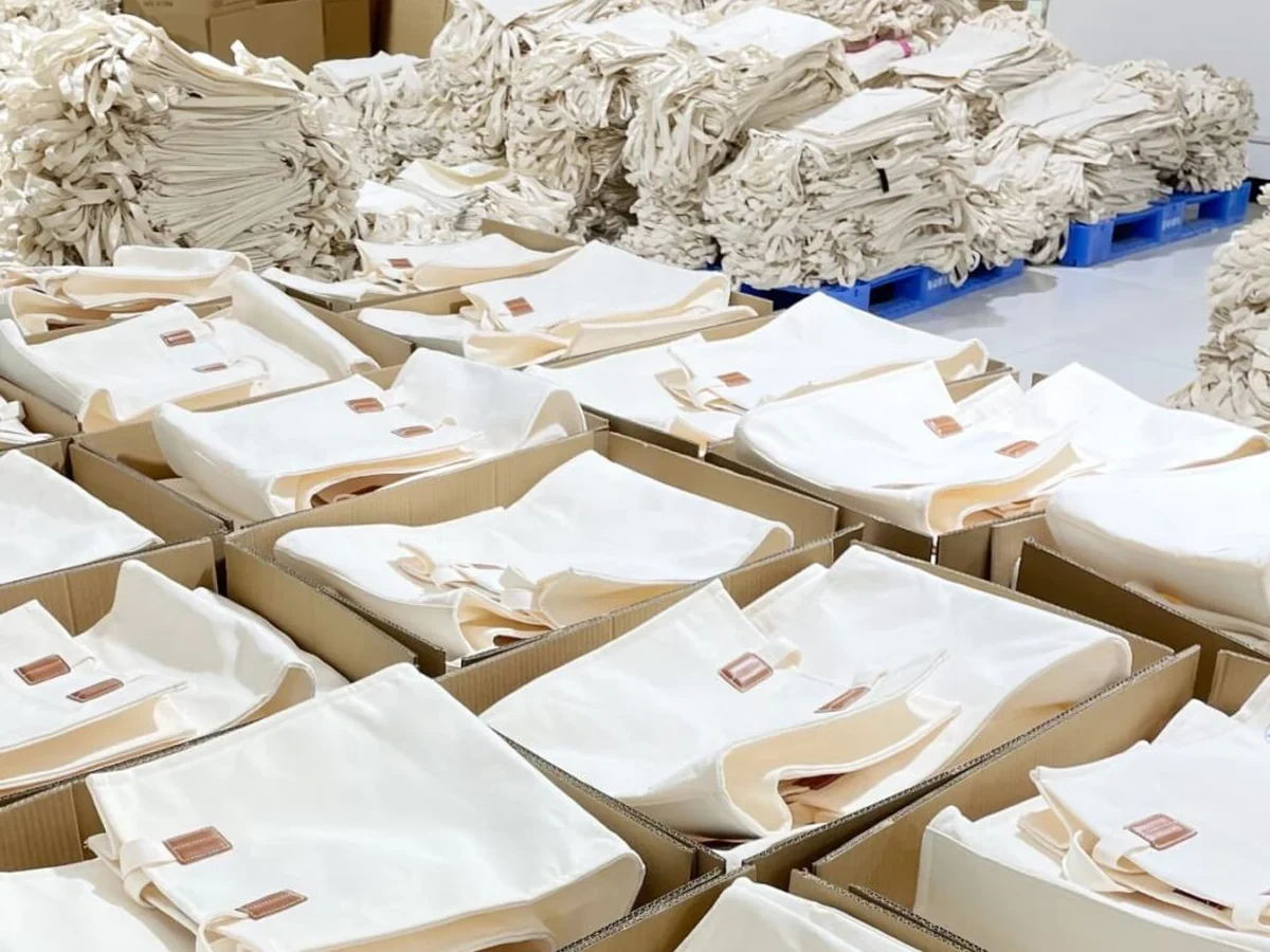 Real custom tote bag packaging preparation for seasonal GWP projects