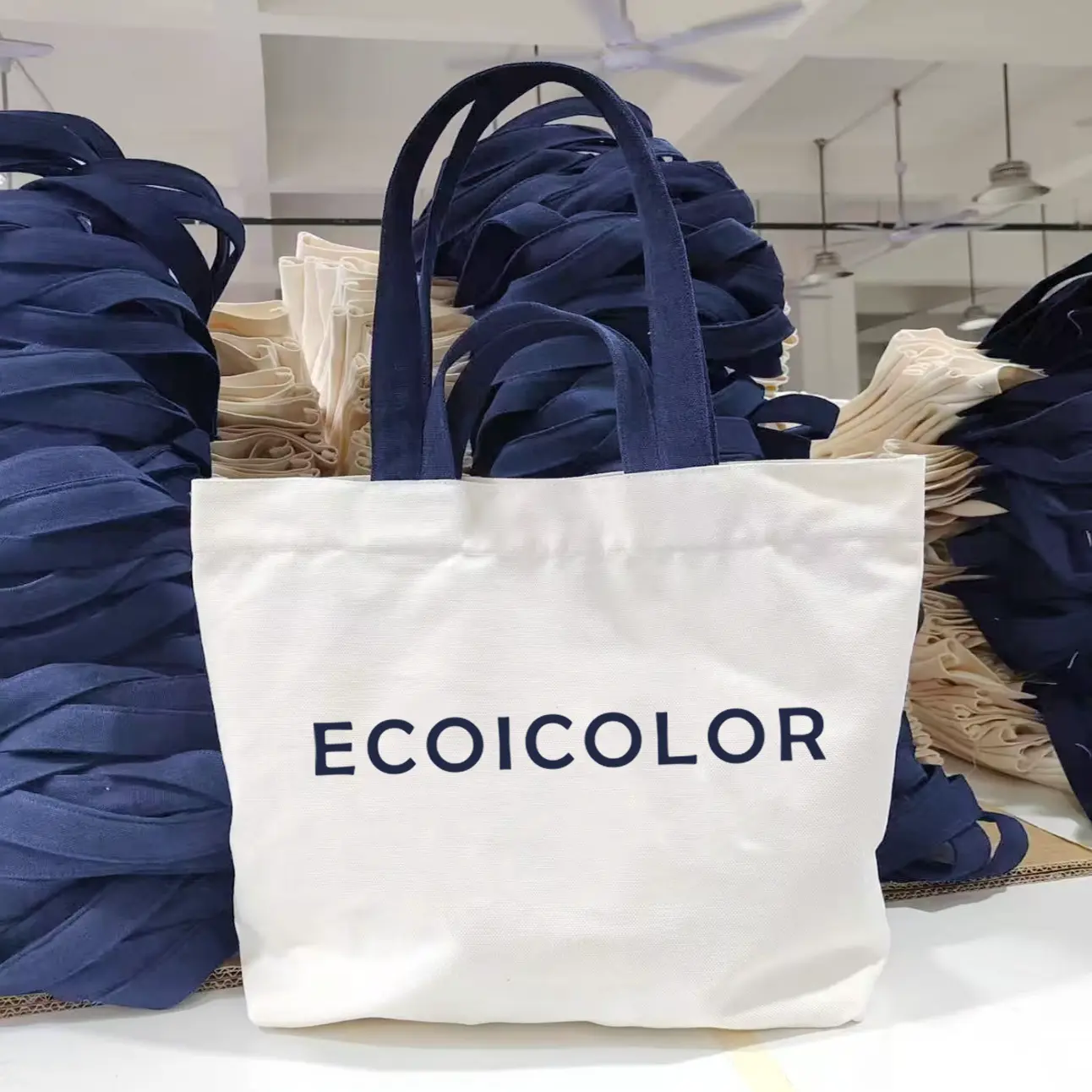 Hotel tote factory review