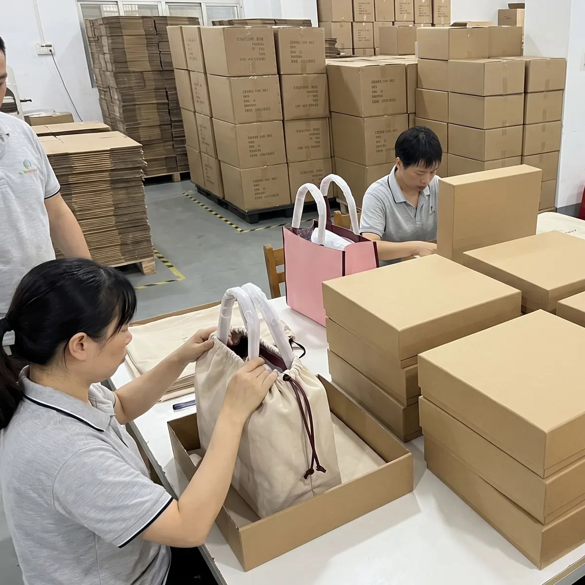 Custom tote delivery planning