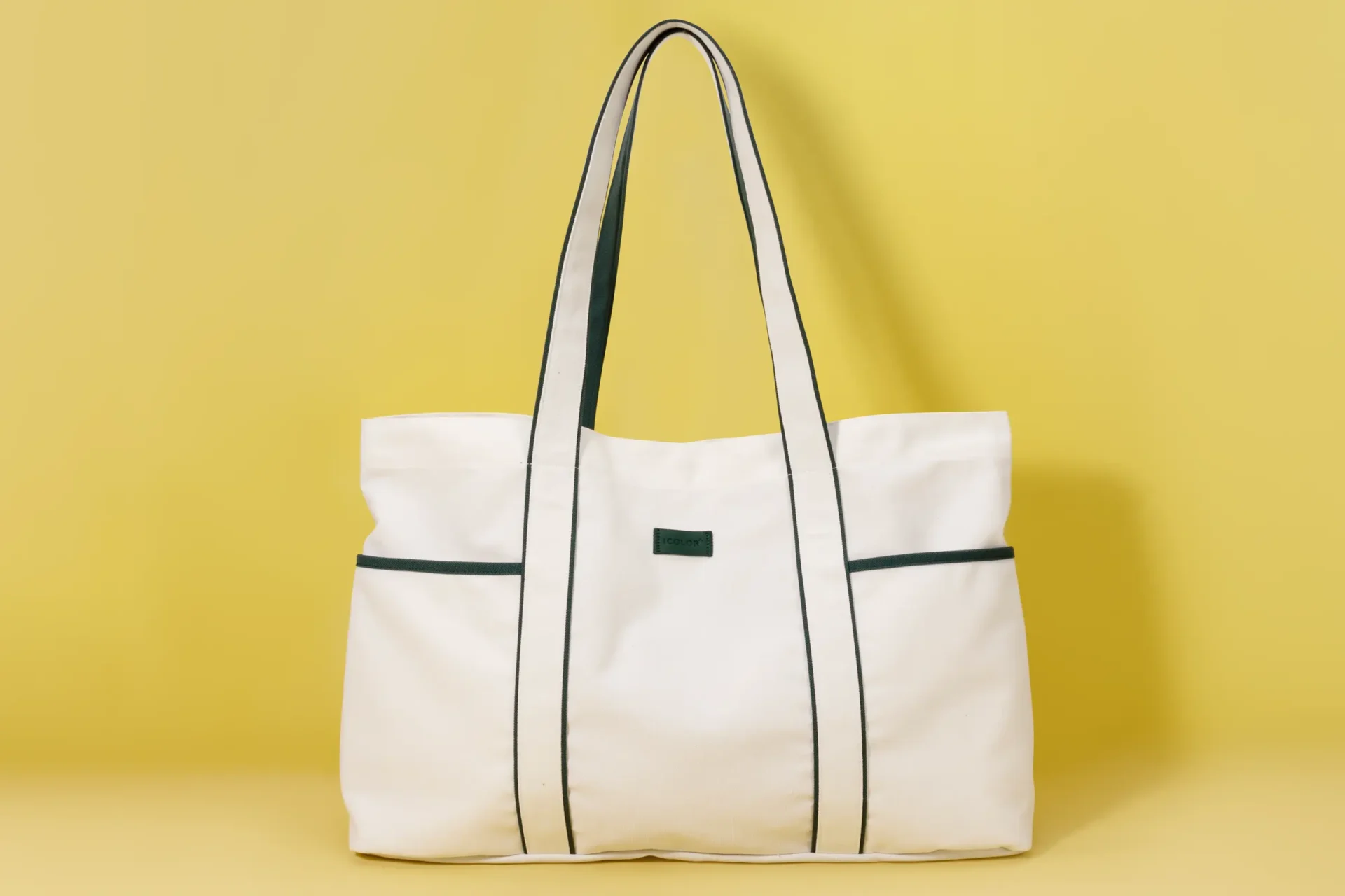 Large and XL tote bag route for oversized packaging and event use