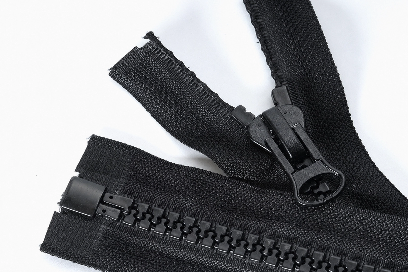 Puller lining and seam finish review for zipper tote bags