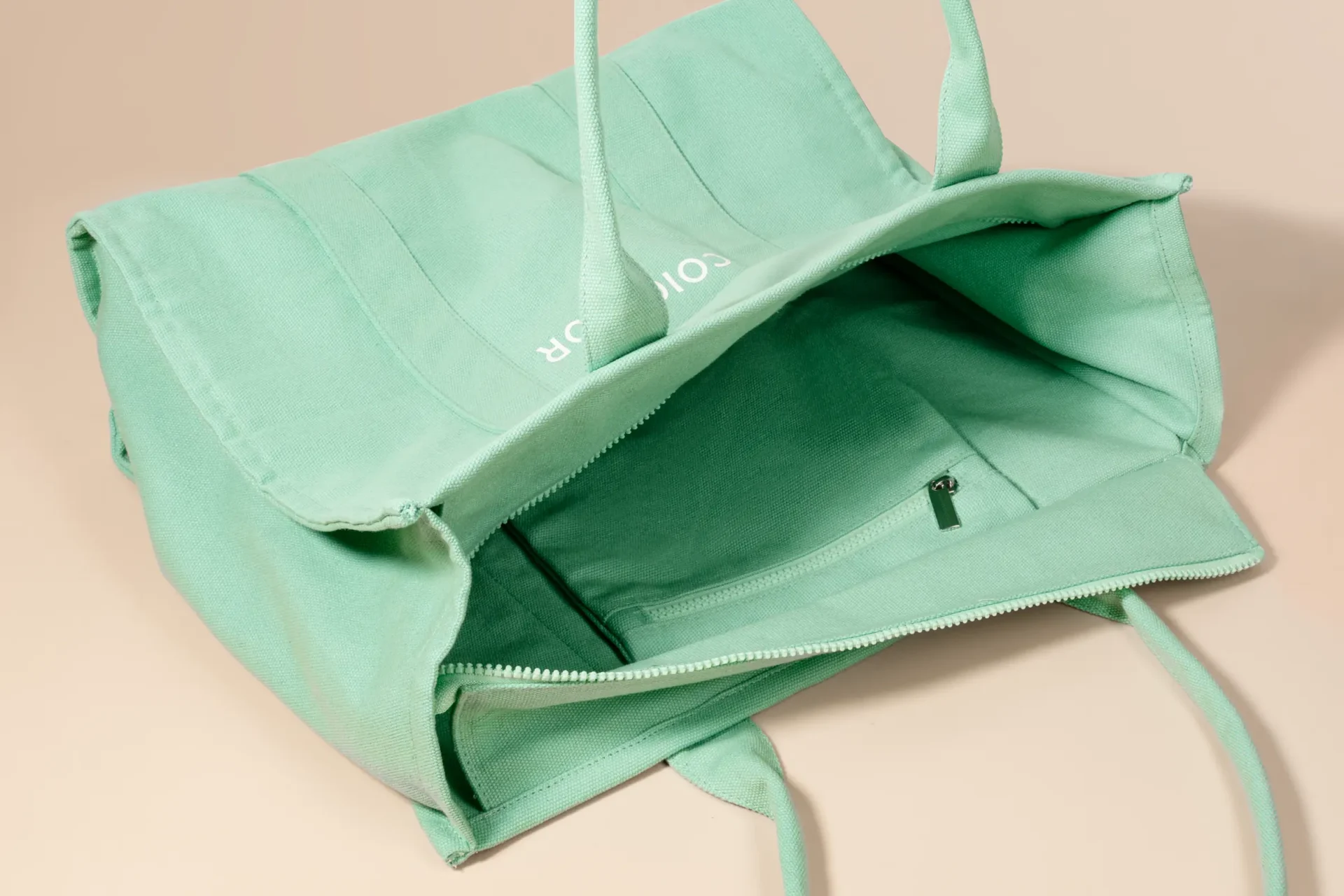 Target width height and gusset review for large tote bags