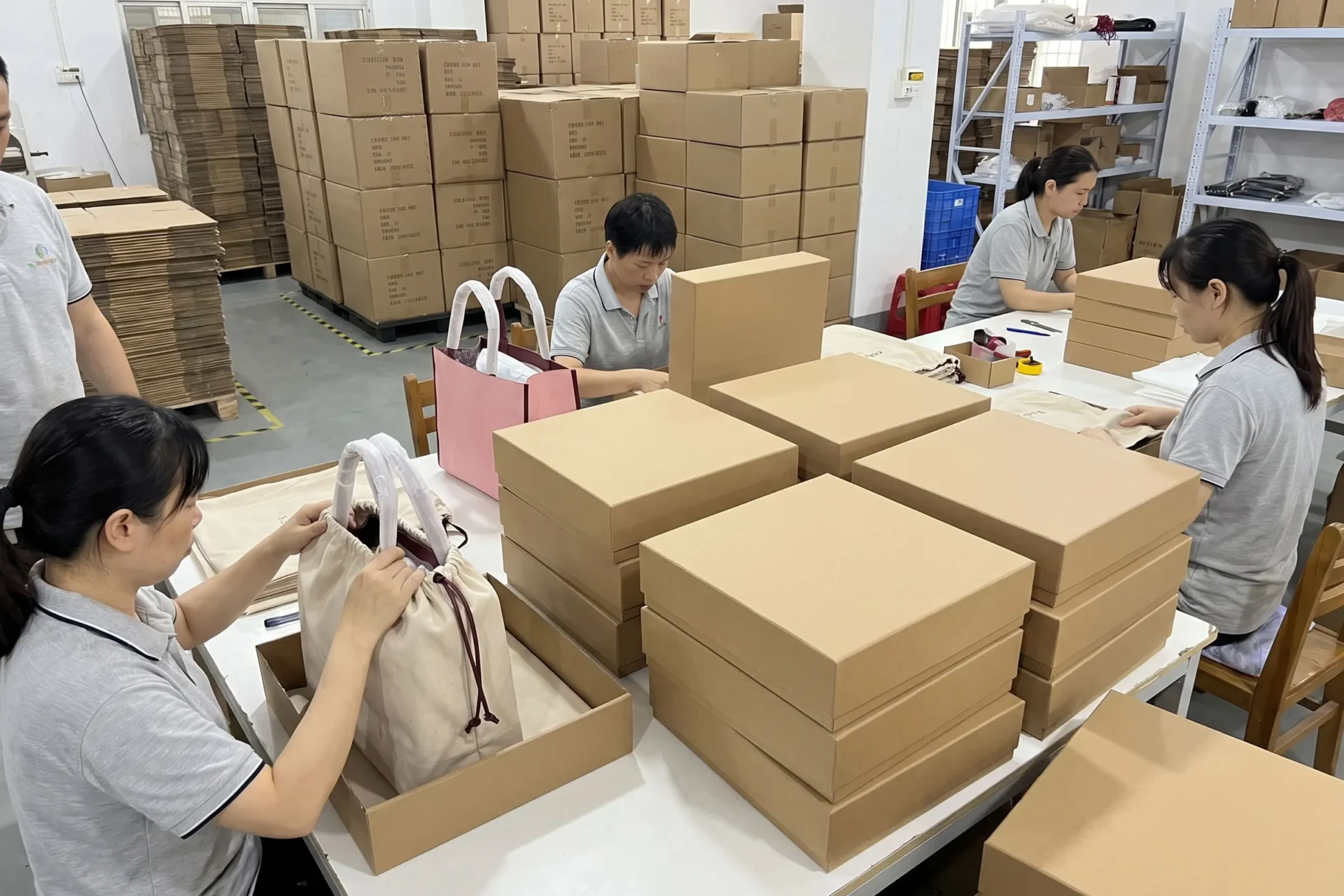 Assembled sample approval for GWP tote bag pack-out