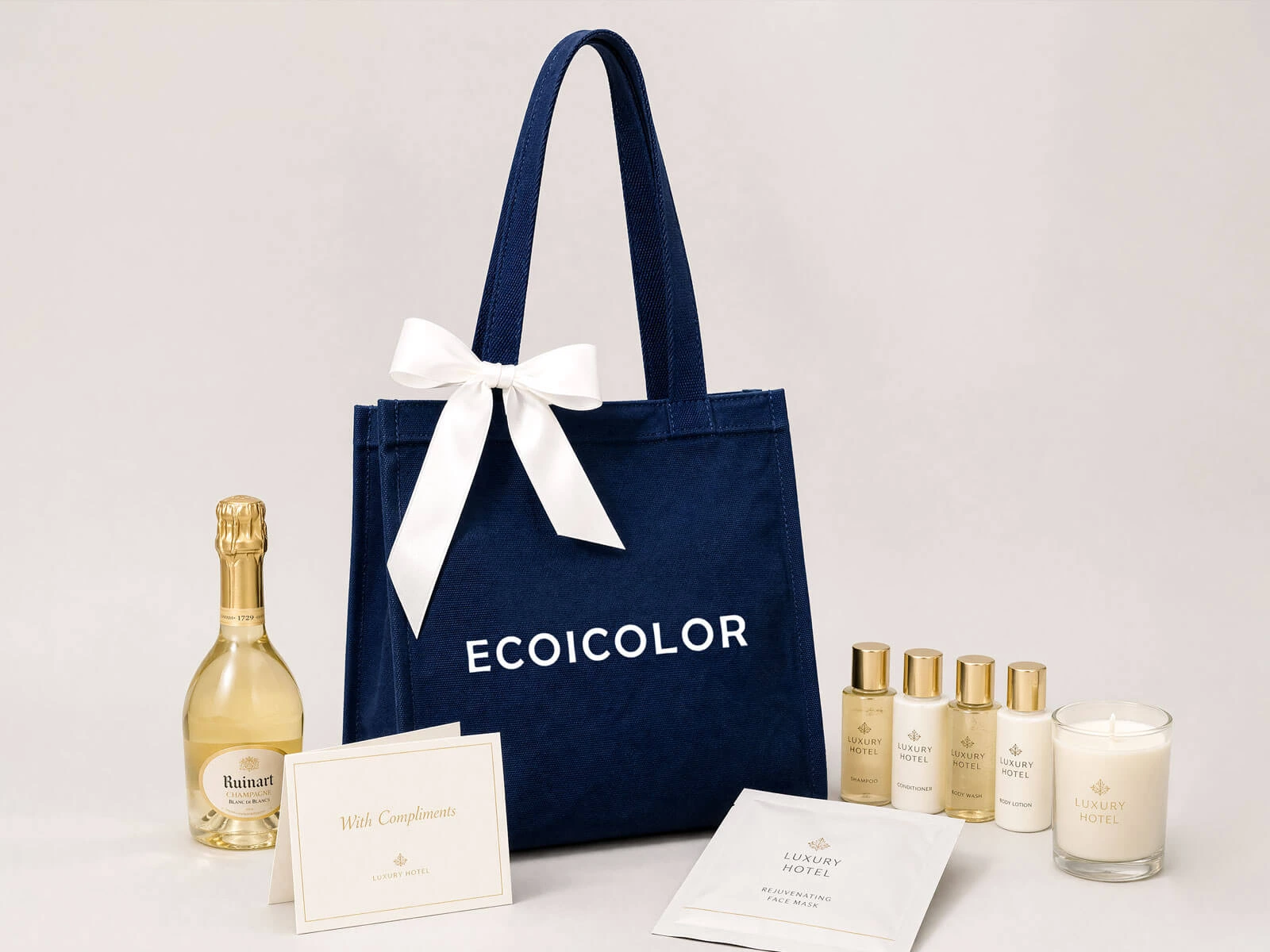 Lightweight resort tote bag for hotel and beach guest use